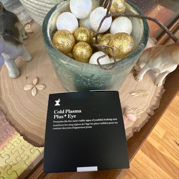 Perricone MD Cold Plasma Plus + Eye 0.5 OZ - Picture 3 of 6
